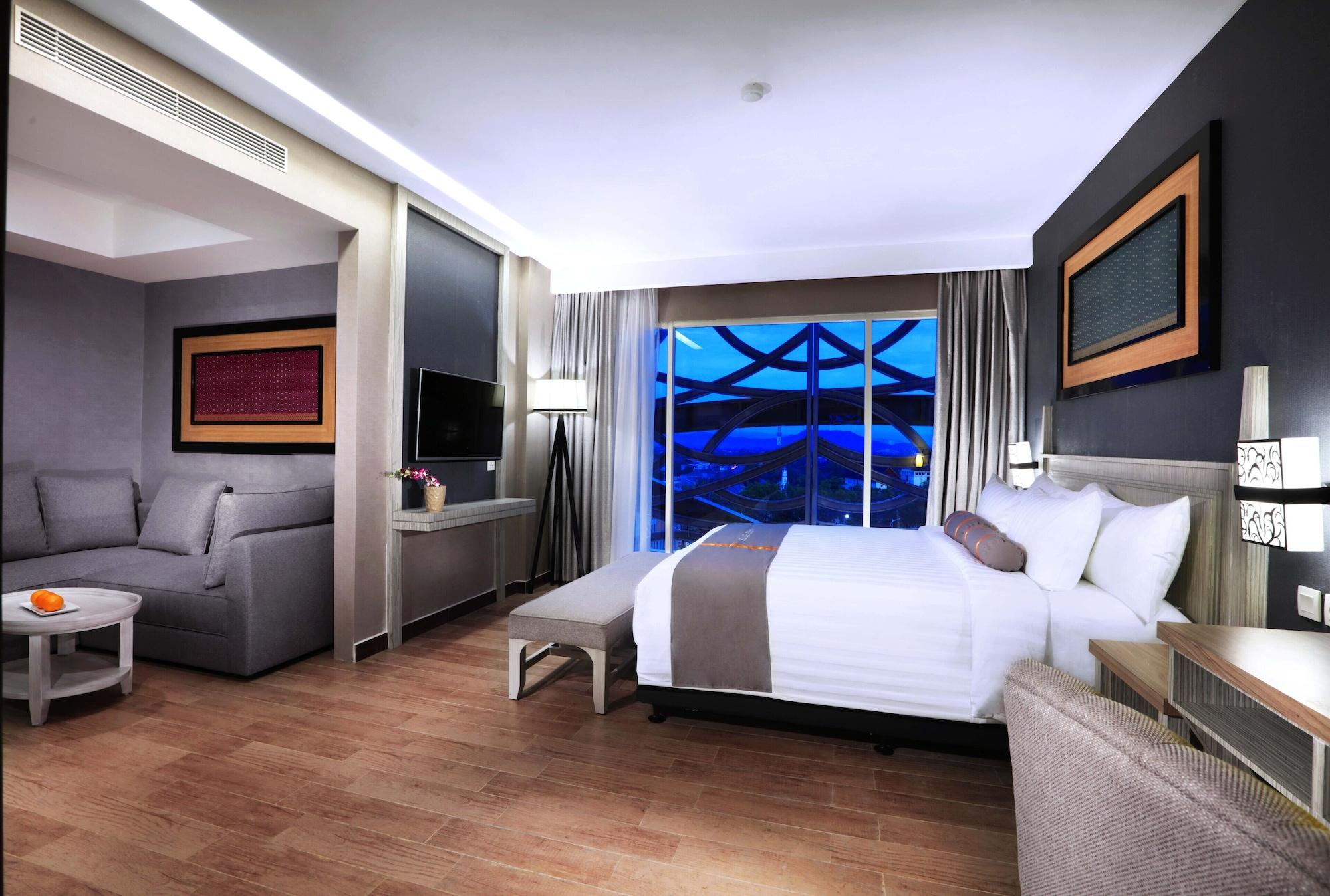 Harper Perintis By Aston Hotel Макасар Екстериор снимка