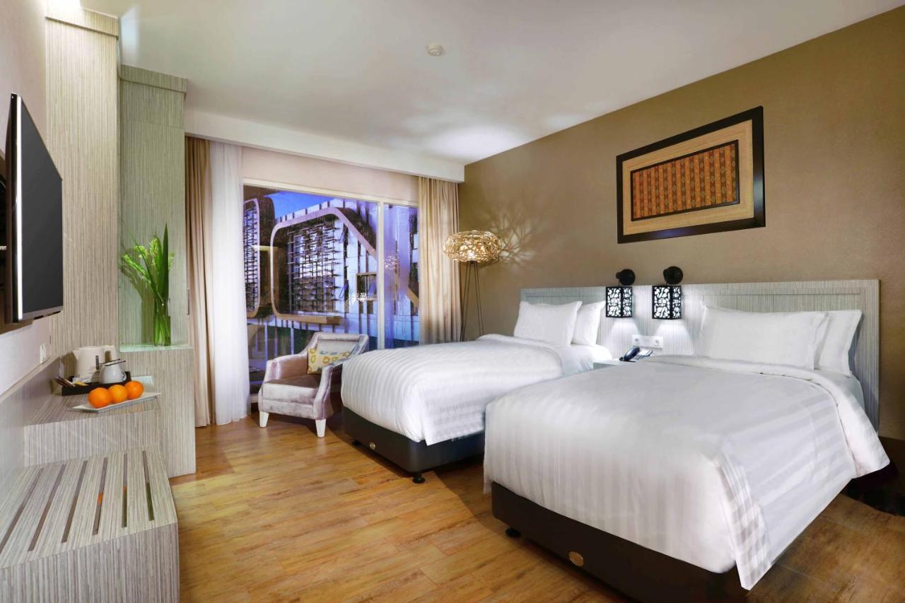 Harper Perintis By Aston Hotel Макасар Екстериор снимка