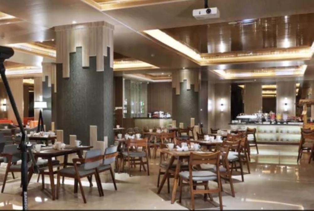 Harper Perintis By Aston Hotel Макасар Екстериор снимка