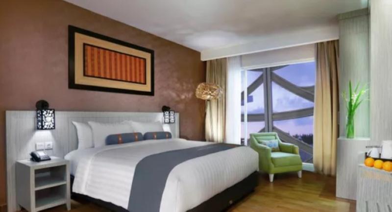 Harper Perintis By Aston Hotel Макасар Екстериор снимка